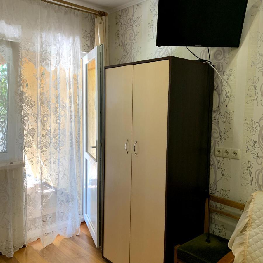 צ'ורנומורסק Guest House Santin מראה חיצוני תמונה
