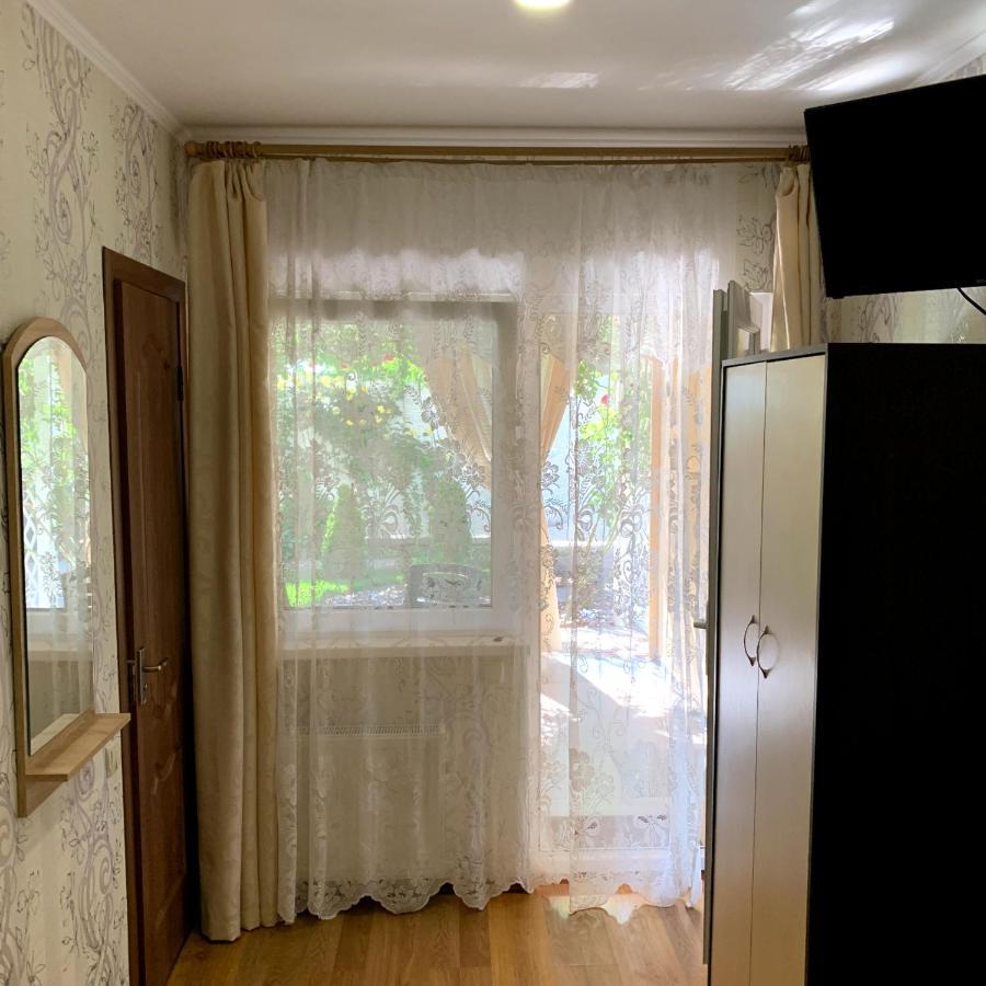 צ'ורנומורסק Guest House Santin מראה חיצוני תמונה