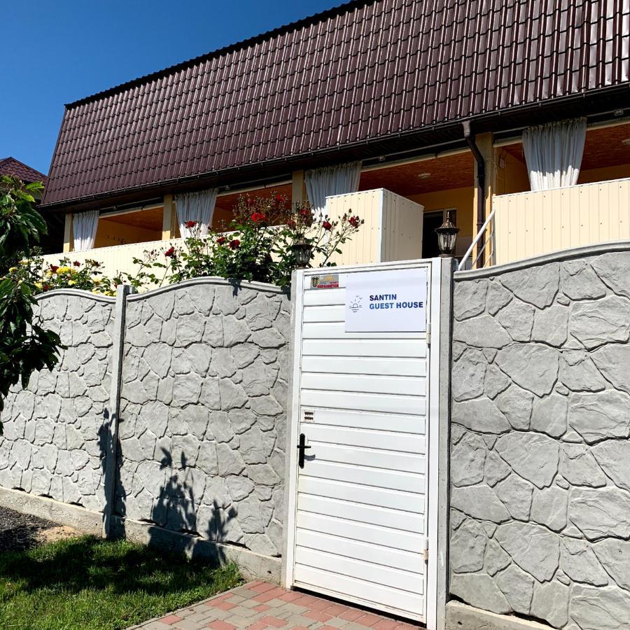 צ'ורנומורסק Guest House Santin מראה חיצוני תמונה