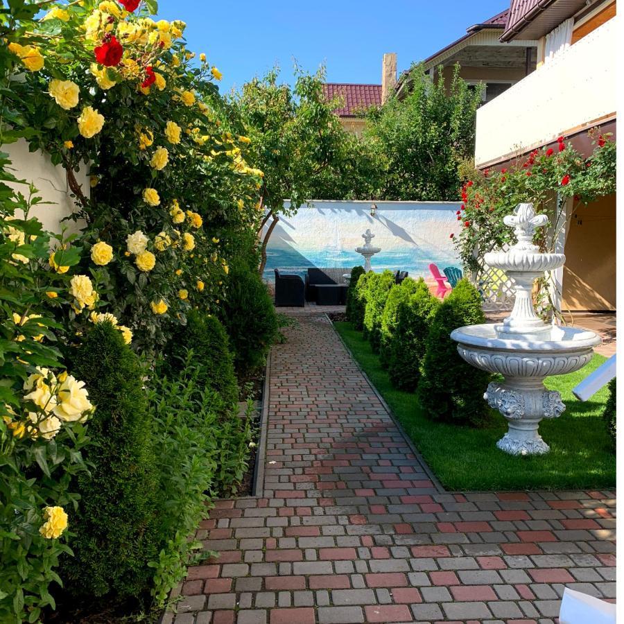צ'ורנומורסק Guest House Santin מראה חיצוני תמונה
