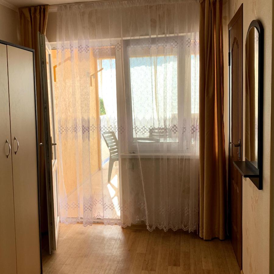 צ'ורנומורסק Guest House Santin מראה חיצוני תמונה