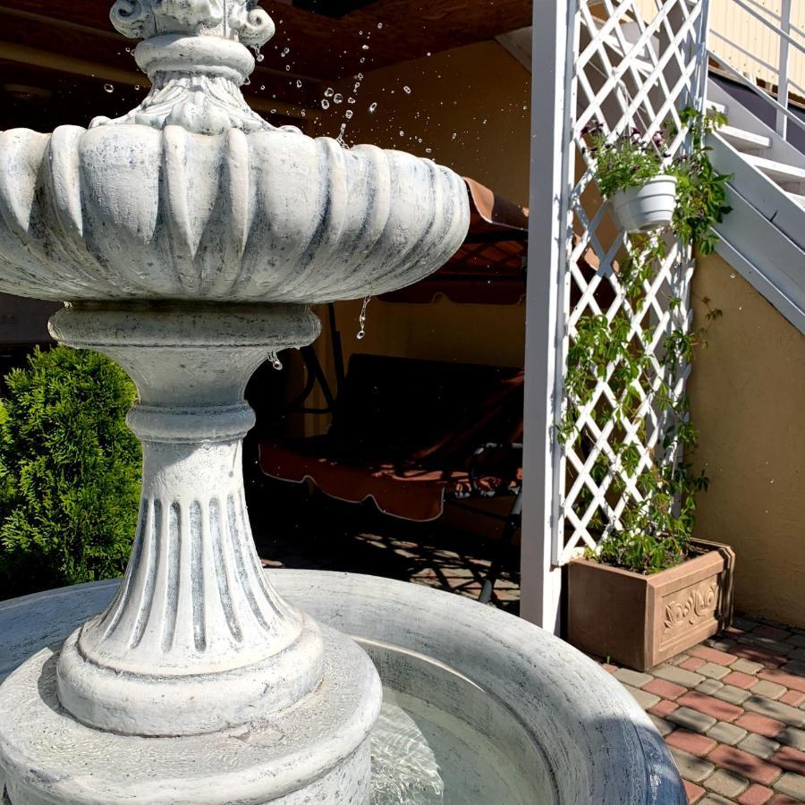 צ'ורנומורסק Guest House Santin מראה חיצוני תמונה