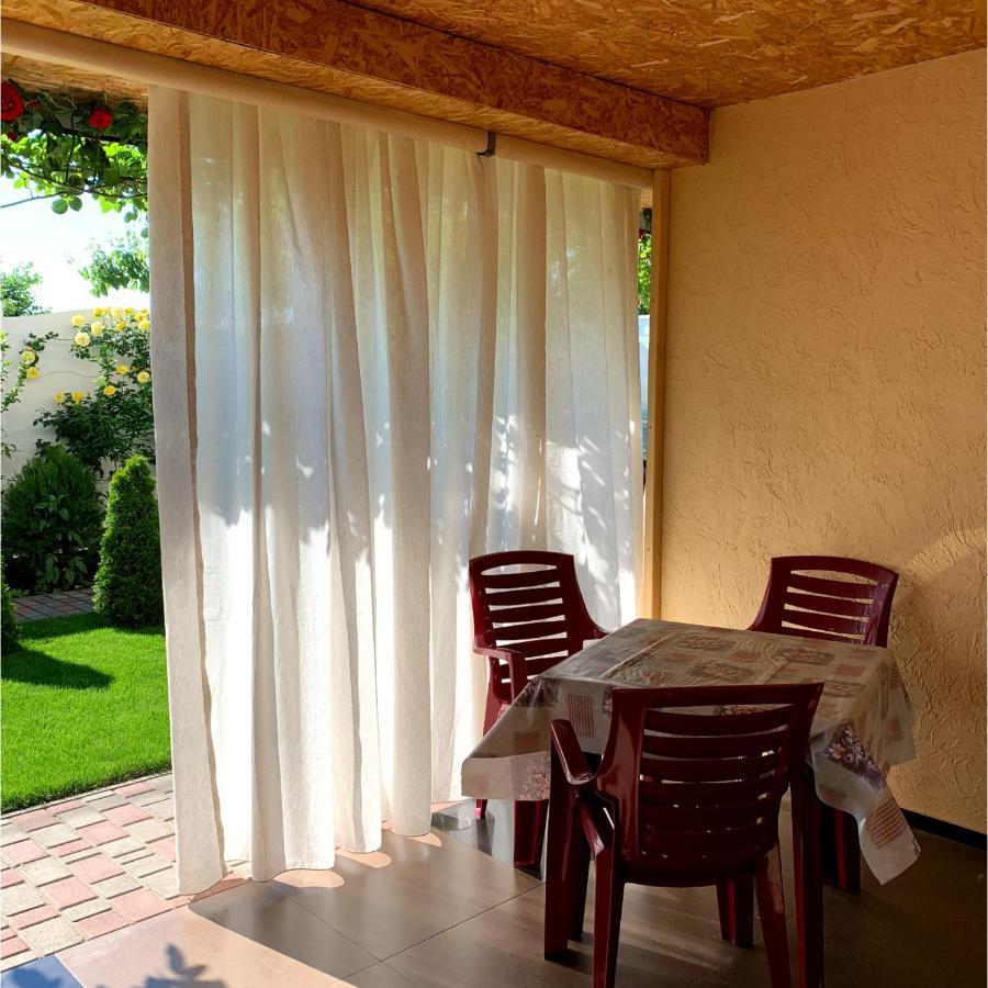 צ'ורנומורסק Guest House Santin מראה חיצוני תמונה