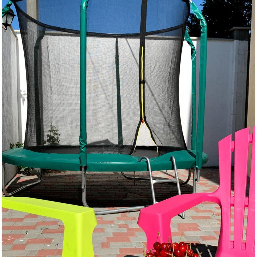 צ'ורנומורסק Guest House Santin מראה חיצוני תמונה