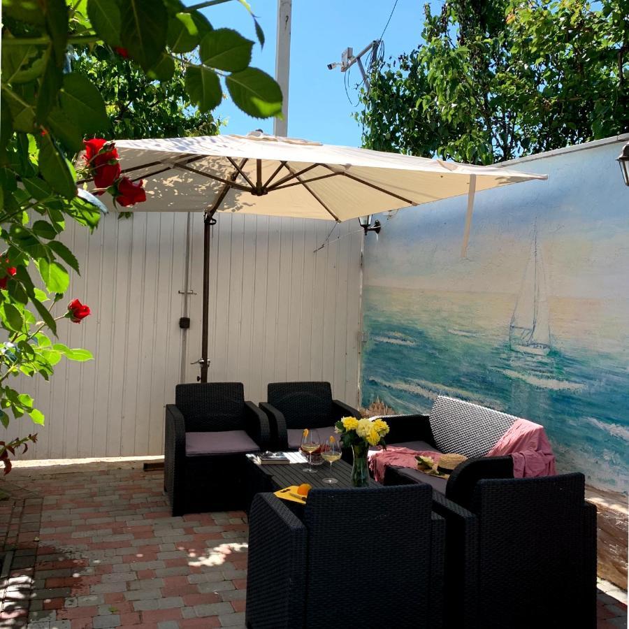 צ'ורנומורסק Guest House Santin מראה חיצוני תמונה